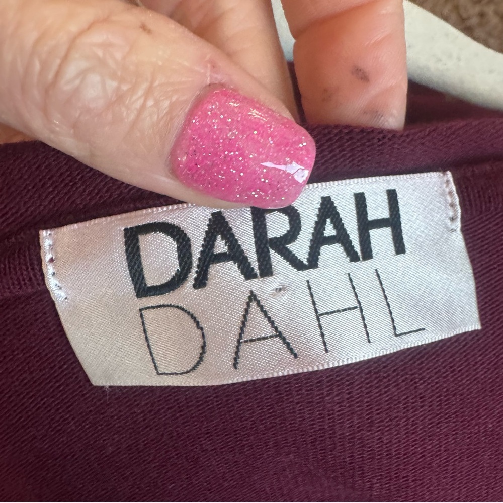 Darah Dahl Burgundy Cropped Oversized Hoodie Sweatshirt Lightweight M - Picture 3 of 7